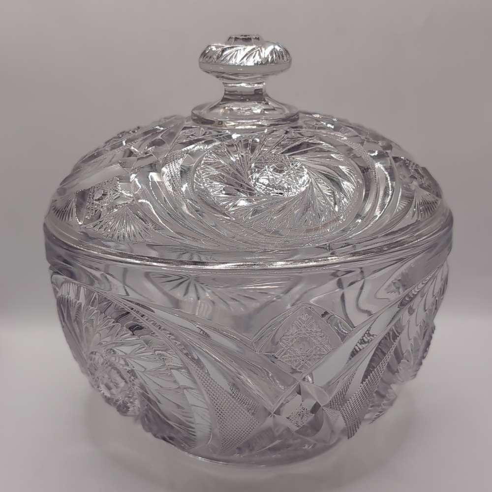 Antique / Vtg 1904-1927 McKee Prescut Aztec Covered Brilliant Glass Crystal Bowl